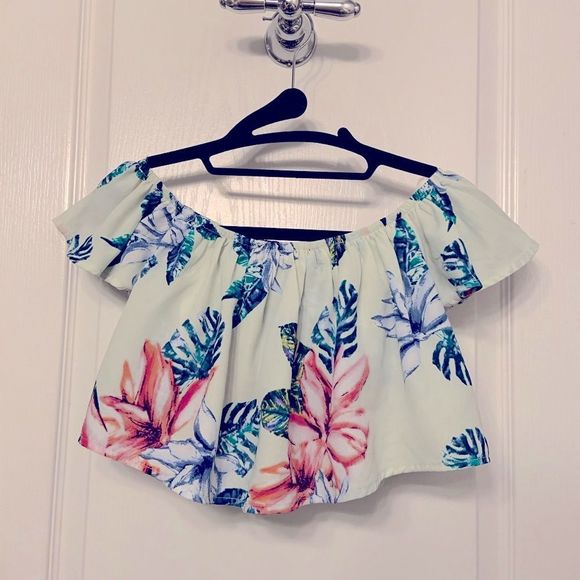 ❤️ Cropped peasant top - Picture 3 of 3